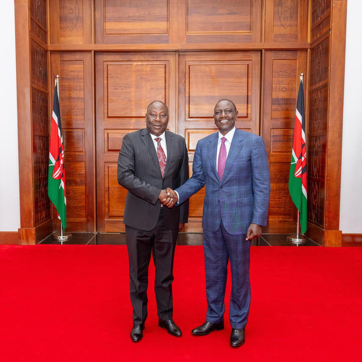 With fellow leaders from Migori County, we held a  consultative meeting with H.E President <a href="/WilliamsRuto/">William Samoei Ruto, PhD</a> at State House, Nairobi.