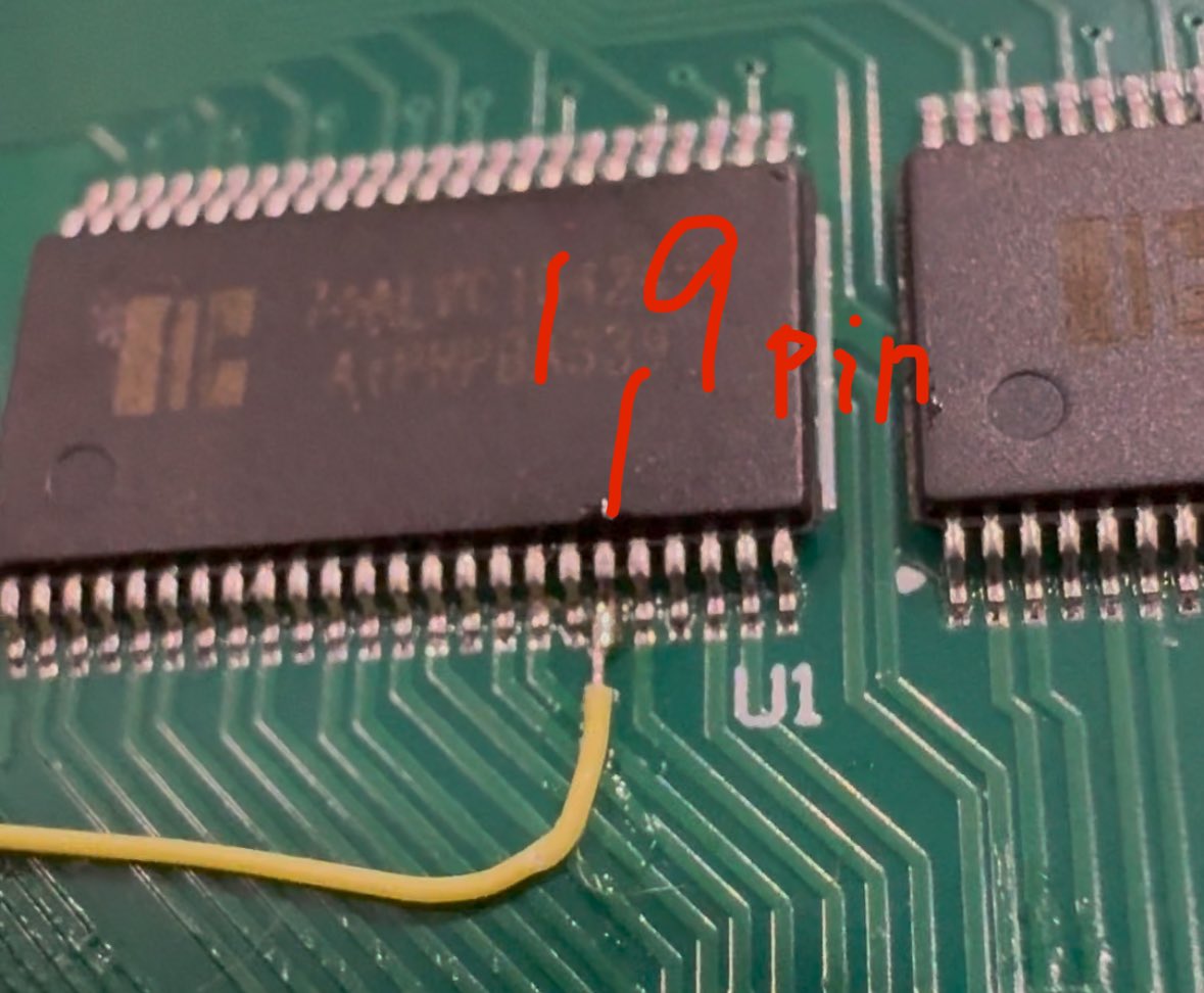修改SAROO解决世嘉土星VA0/0.5/0.8噪音问题:
将PCB反面pinA7布线到U1pin19.

商家和卖家及时修改PCB来解决.

个人修复办法:用502胶水将1mm的fpc电缆芯线粘贴在A7脚,飞线连接至U1的pin19.

U1是电平转换IC,pin19(与pin30)通道并没被SAROO使用,连接A7后解决了土星主板的天线效应,不需要修改SAROO软件
