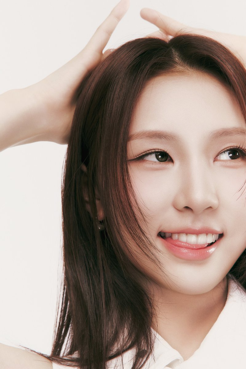 KIIRAS カイリー チェキ KIIRAS 'KYLIE' Official Profile #KIIRAS #키라스 #KYLIE #카일리