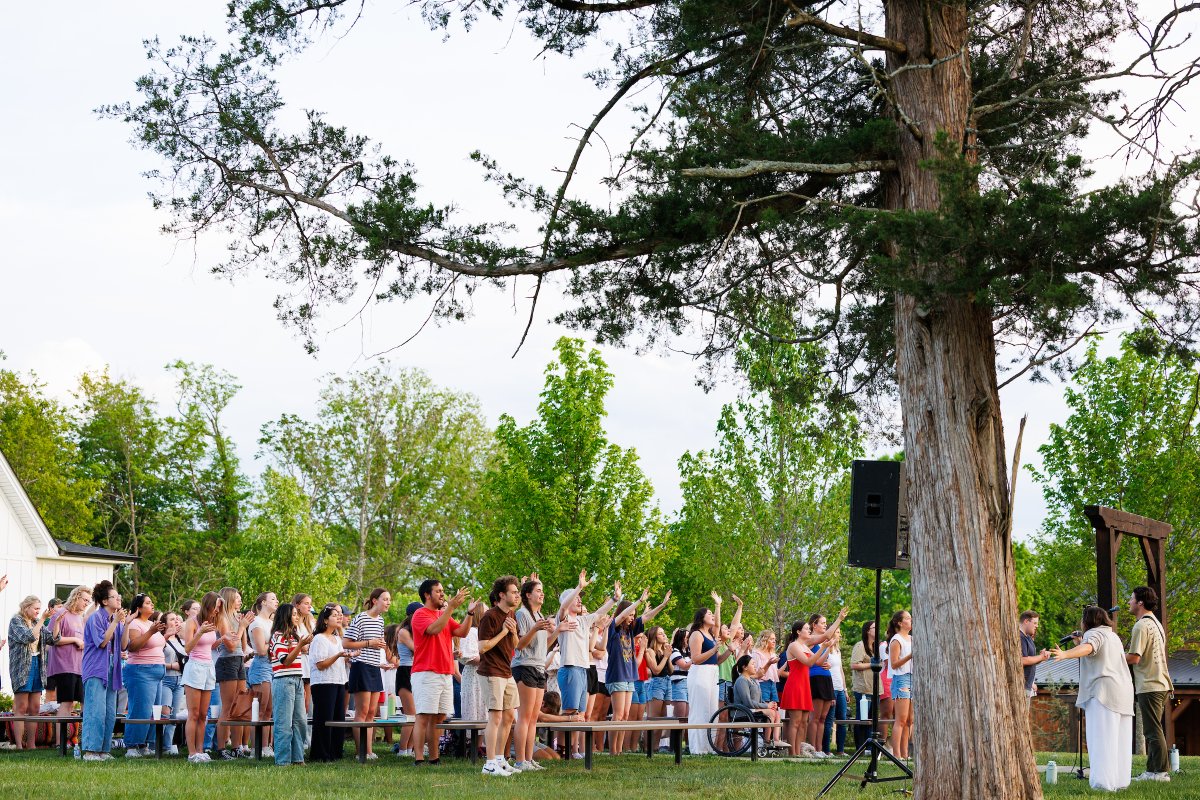 LibertyU's tweet image. This semester’s commuter Campus Community has been one for the books! It’s been a special time for commuter students to connect, build meaningful relationships, and worship together off campus. 

#LibertyUniversity #Commuter #CampusCommunity