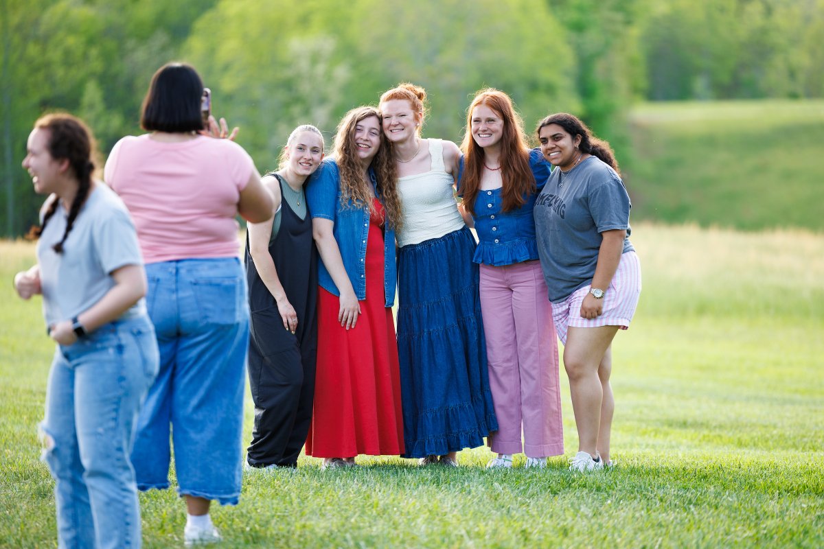 LibertyU's tweet image. This semester’s commuter Campus Community has been one for the books! It’s been a special time for commuter students to connect, build meaningful relationships, and worship together off campus. 

#LibertyUniversity #Commuter #CampusCommunity