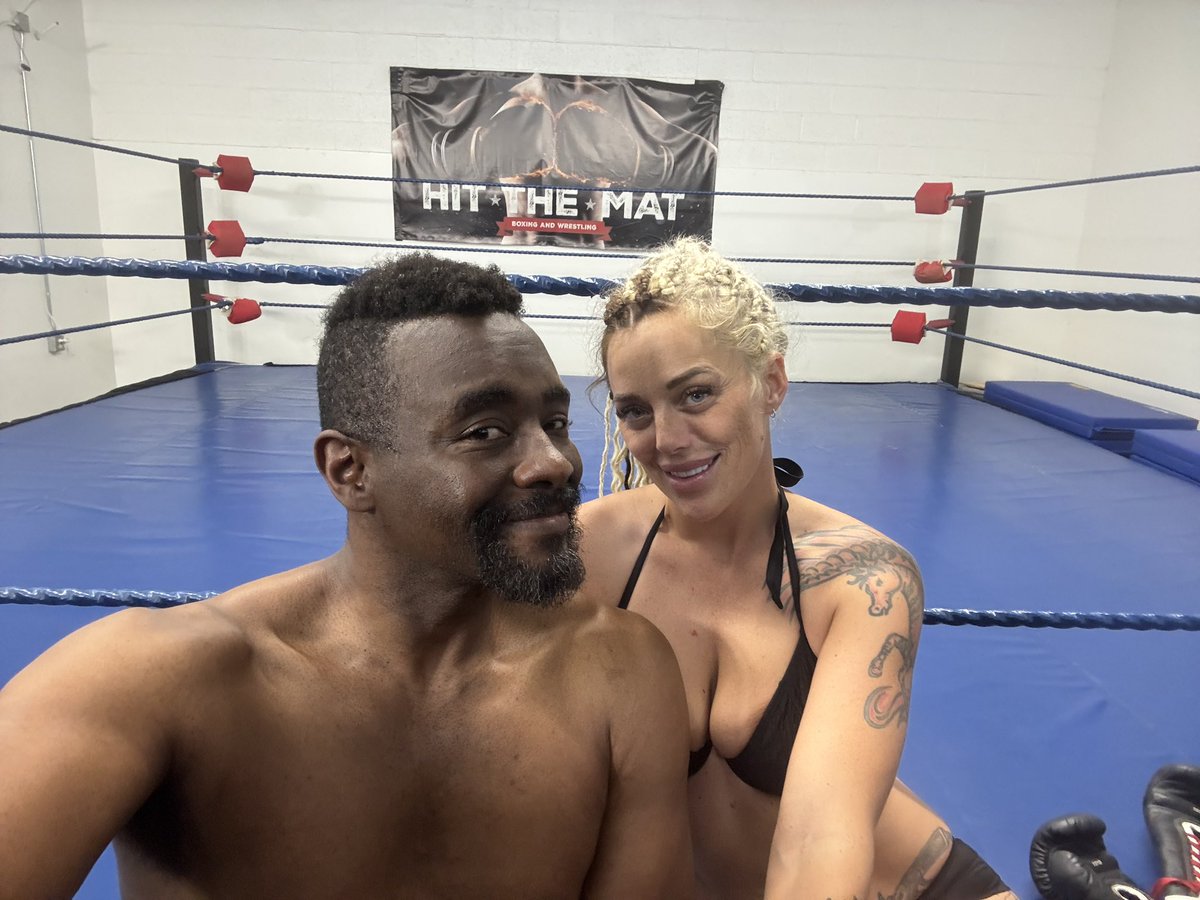 DarriusFights's tweet photo. Thank you for a great match @PayAndiVicious 

When you come back we will run it back!!

@HitTheMat 
@HTMBoxing https://t.co/8gpmECB2qH