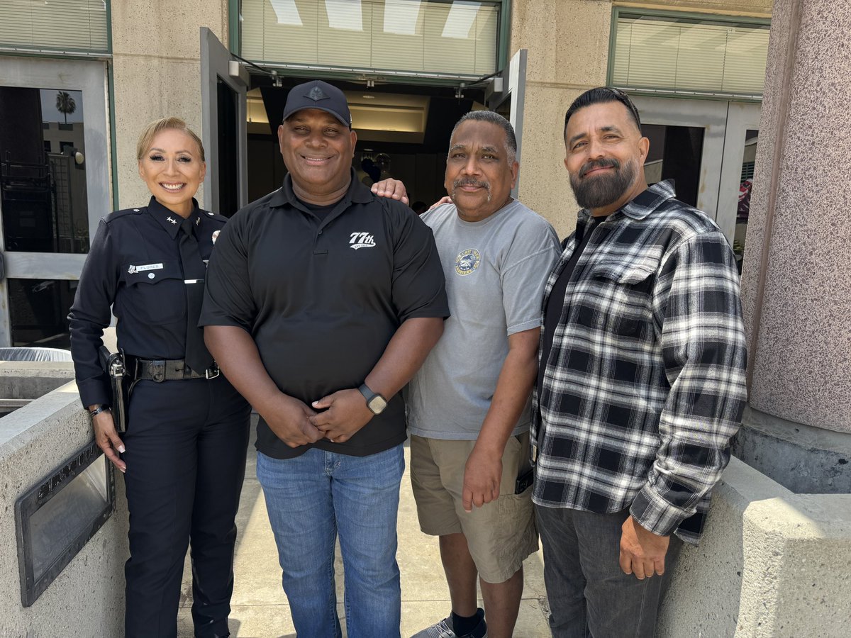 LAPDRuby's tweet image. After 30.6 years of dedicated service, my former partner Senior Lead Officer Owen Mills retires today. A gentle giant of a man, with a heart just as big. Thank you for your friendship, steady presence, and unwavering commitment to the community. Wishing you peace and joy ahead,…