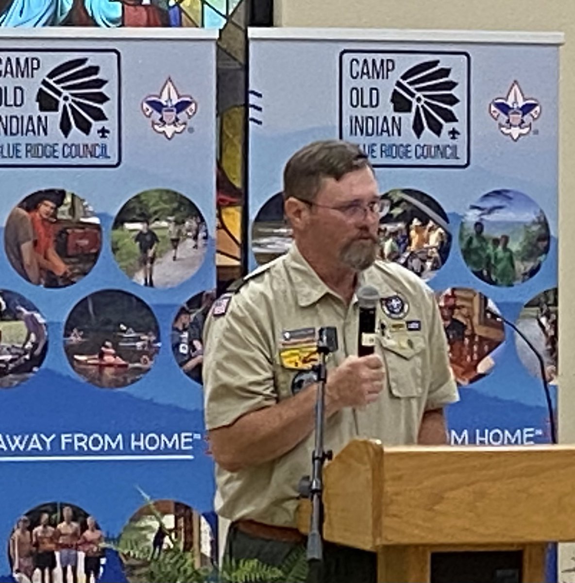 TheoLane13's tweet image. Wonderful testimonials from #BoyScouts in @ScGwd @GreenwoodCitySC as we honor the life & contributions of retired @usairforce # BrigadierGeneral Chuck Fox. @DukeEnergySC @DukeEnergy proud to join businesses & elected officials to sponsor a great evening.