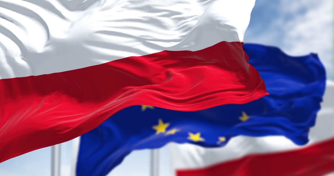 Dzisiaj mija 2️⃣1️⃣ lat od kiedy #Polska wraz z Cyprem, Czechami, Estonią, Litwą, Łotwą, Maltą, Słowacją, Słowenią i Węgrami zostały pełnoprawnymi członkami Unii Europejskiej 🇪🇺.
🇨🇿 🇪🇪 🇨🇾 🇱🇻 🇱🇹 🇭🇺 🇲🇹 🇵🇱 🇸🇮 🇸🇰