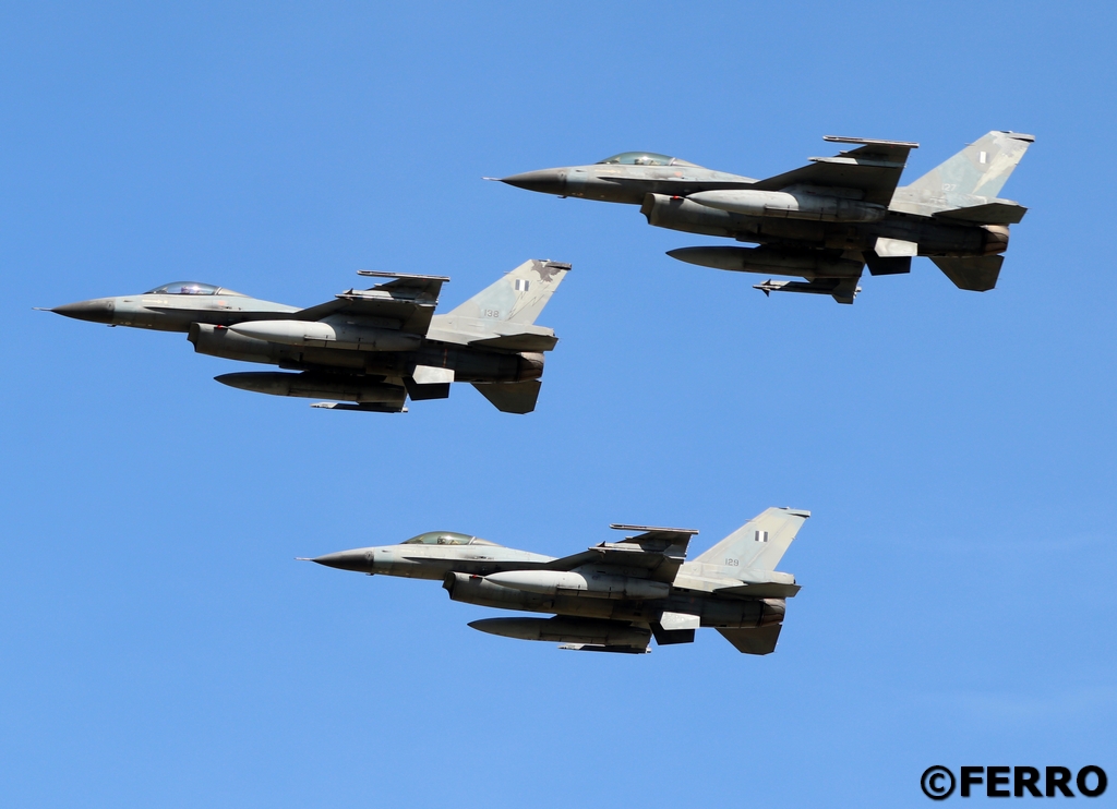 Gibdan1's tweet photo. A few more pics of the Greek AF F16s at Inochos 25 a couple fo weeks ago #avgeek #avgeeks #haveglass #aviation #aviationphotography #aviationdaily #planespotting
@air_intel
#Iniochos25 https://t.co/yRfYkxF3SS