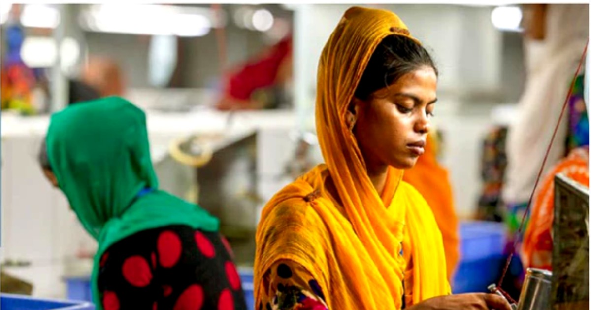IFC_SouthAsia's tweet image. Bangladesh&apos;s Country Private Sector Diagnostic (#CPSD) highlights four key sectors for targeted reforms —Green Ready-Made Garments (RMG), Housing for Middle-Income Households, Paint &amp;amp; Dyes, and Digital Financial Services. 

Read the full report: wrld.bg/xQGg50VKlHW