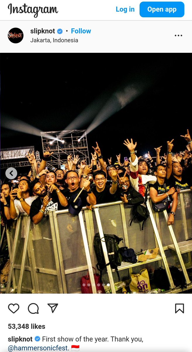 Demi nonton <a href="/slipknot/">Slipknot</a> dateng ke <a href="/hammersonicfest/">HAMMERSONIC FESTIVAL</a> jam 7.30 belum ada antrian

Langsung ke main stage, diem di situ dari jam 9.30 - 23.00 ga makan sama sekali, minum cuma seruput biar ga kebelet

Rewardnya masuk IG Slipknot nonton paling depan ✌🏻😁
