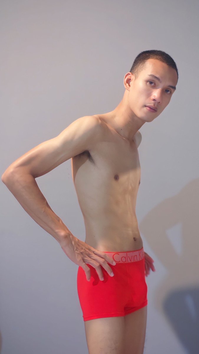 เห็นดูพุ่งๆ ไม่ใช่จมูก
ที่ไหนได้ “นอ...” 👃🦏

#หัวเกรียน #ดอนเมือง #นัดลับๆ