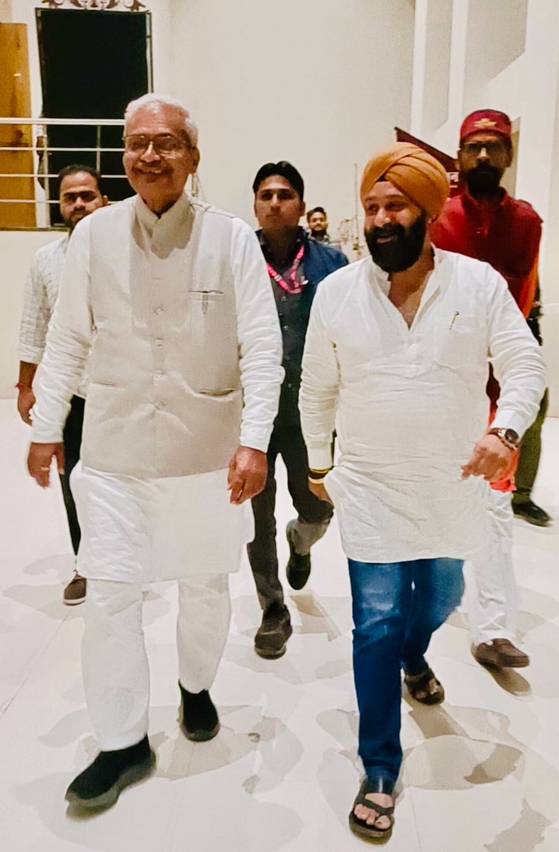 ParamjeetDang's tweet photo. #शुभ_जन्म_दिवस 
वरिष्ठ भाजपा नेता रीवा संसदीय क्षेत्र के लोकप्रिय सांसद श्री @Janardan_BJP जी को जन्मदिवस की हार्दिक बधाई शुभकामनाएं।
@rshuklabjp @BJP4MP https://t.co/lAVwDAtCy1