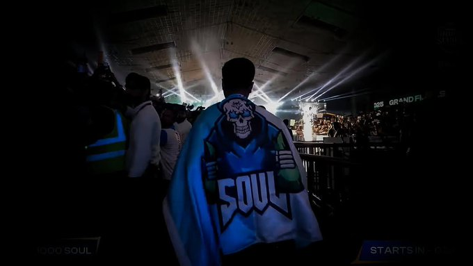 Biscuit_Gangg's tweet photo. Ksi ki Ghar vapasi ho rhi h ky 😚
#iQOOSouL #FuelTheiQOOSouL https://t.co/rWeomtK3C3