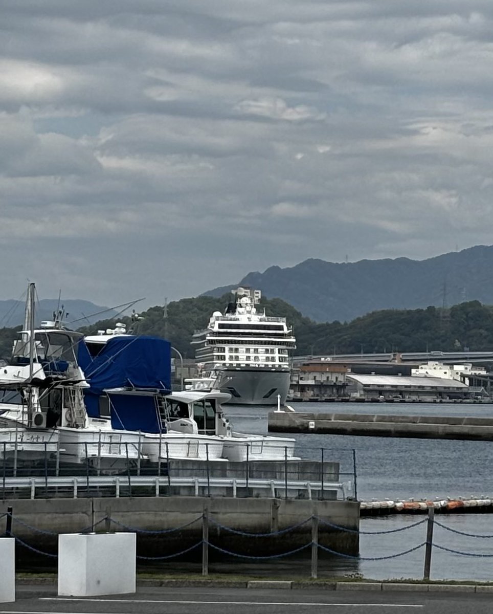 きょうもお船が、のんびりと。
#広島