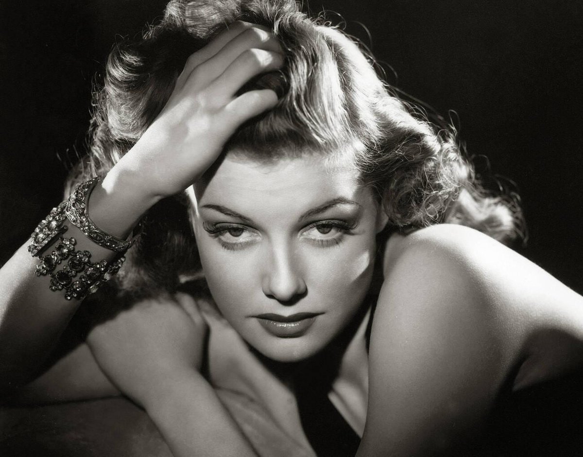 Ann Sheridan photographed by George Hurrell, 1939