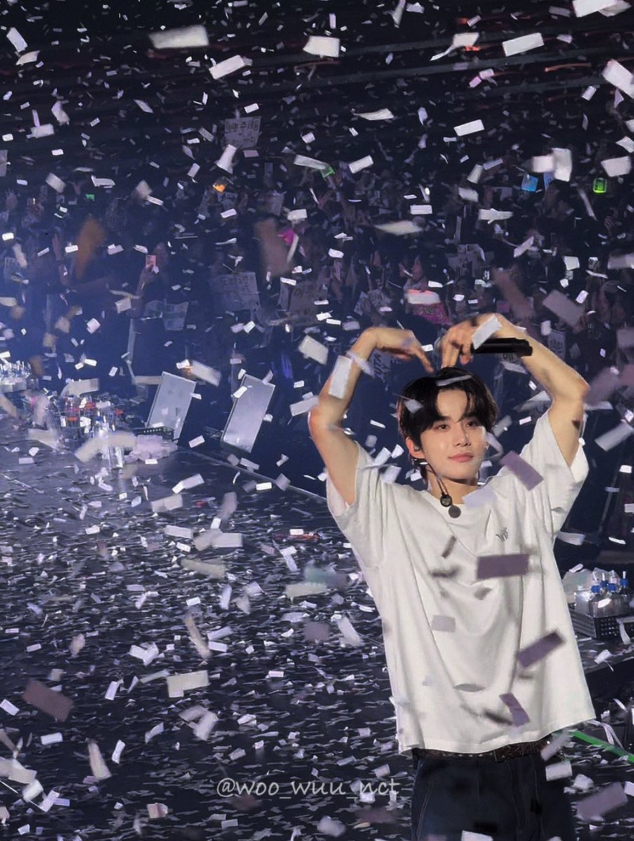 jungwoo (@kjwhive) on Twitter photo 