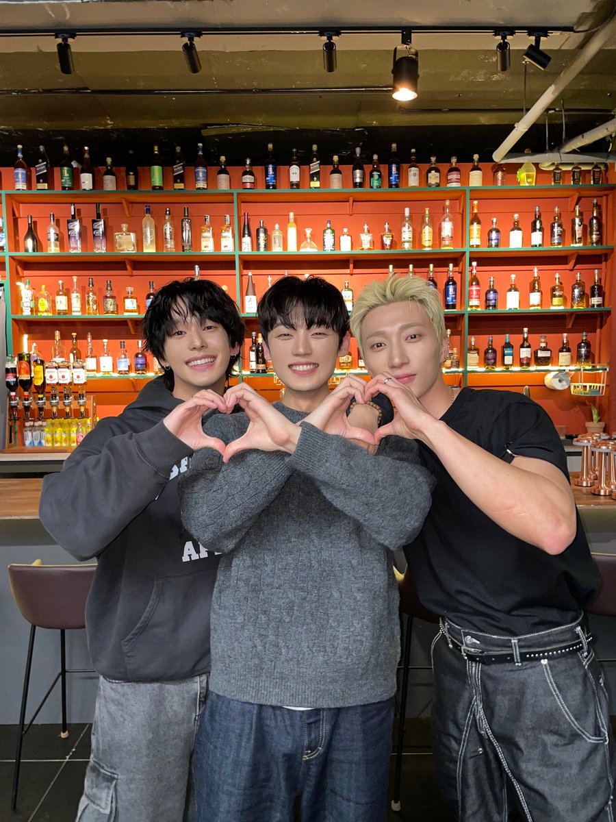 WAYBETTER_GB's tweet photo. 그날의 from20 X HELLO GLOOM X 강유찬 ❤️

#from20 #프롬트웬티
#HELLOGLOOM #헬로글룸
#KANGYUCHAN #강유찬 https://t.co/oF8zCTJGxV