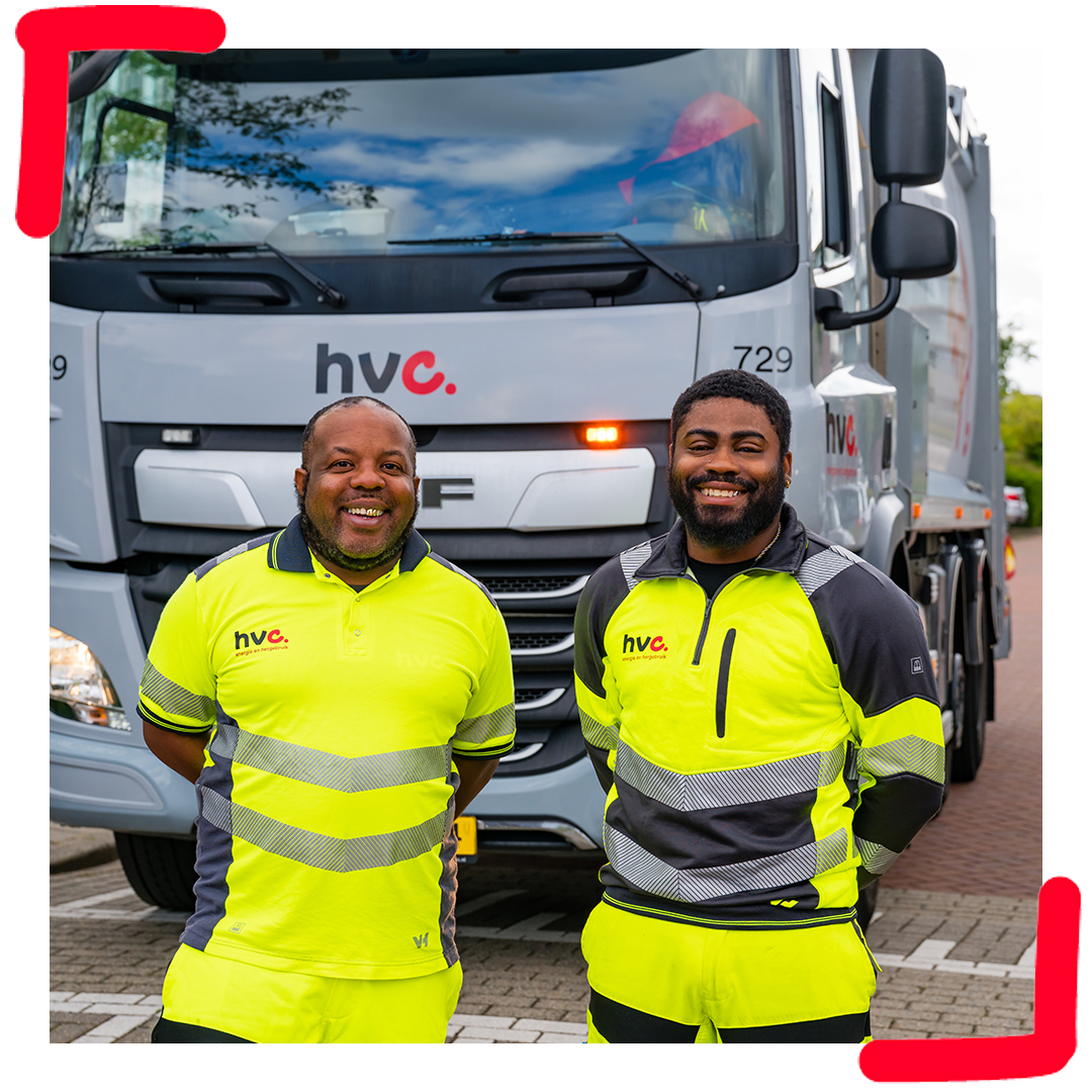 🇳🇱 Bevrijdingsdag = andere ophaaldag! Rond 5 mei halen we het afval mogelijk op een andere dag of tijd op. 
✅ Check op tijd de afvalkalender
🚛 Zet je bak vóór 07.30 uur buiten!
⚠️ Let op: Het afvalbrengstation is op 5 mei gesloten. Plan je bezoek dus goed!