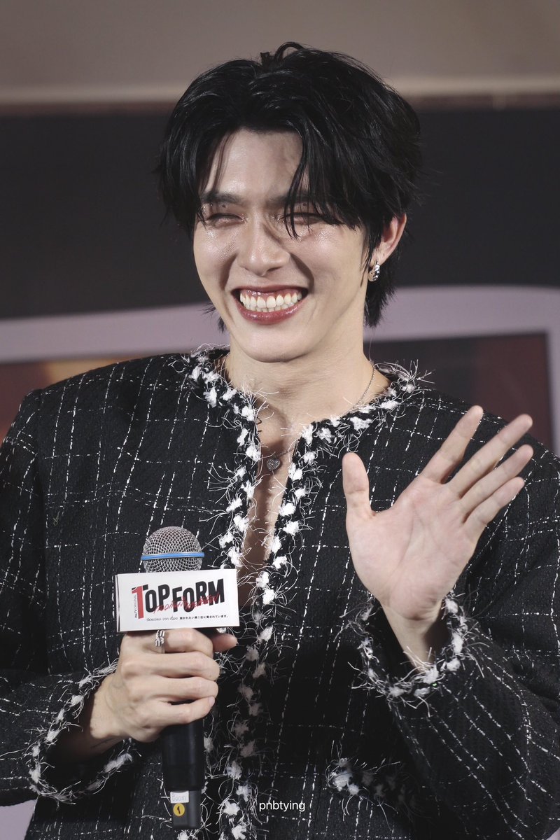 pnbtying's tweet photo. 250427 /ᐠ > ˕ <マ ₊˚⊹♡
his smile is so pretty!
@bxxm_rvw #bxxmrvw
#WeTVVIPxTopFormLIVE https://t.co/OnZoK38tbA