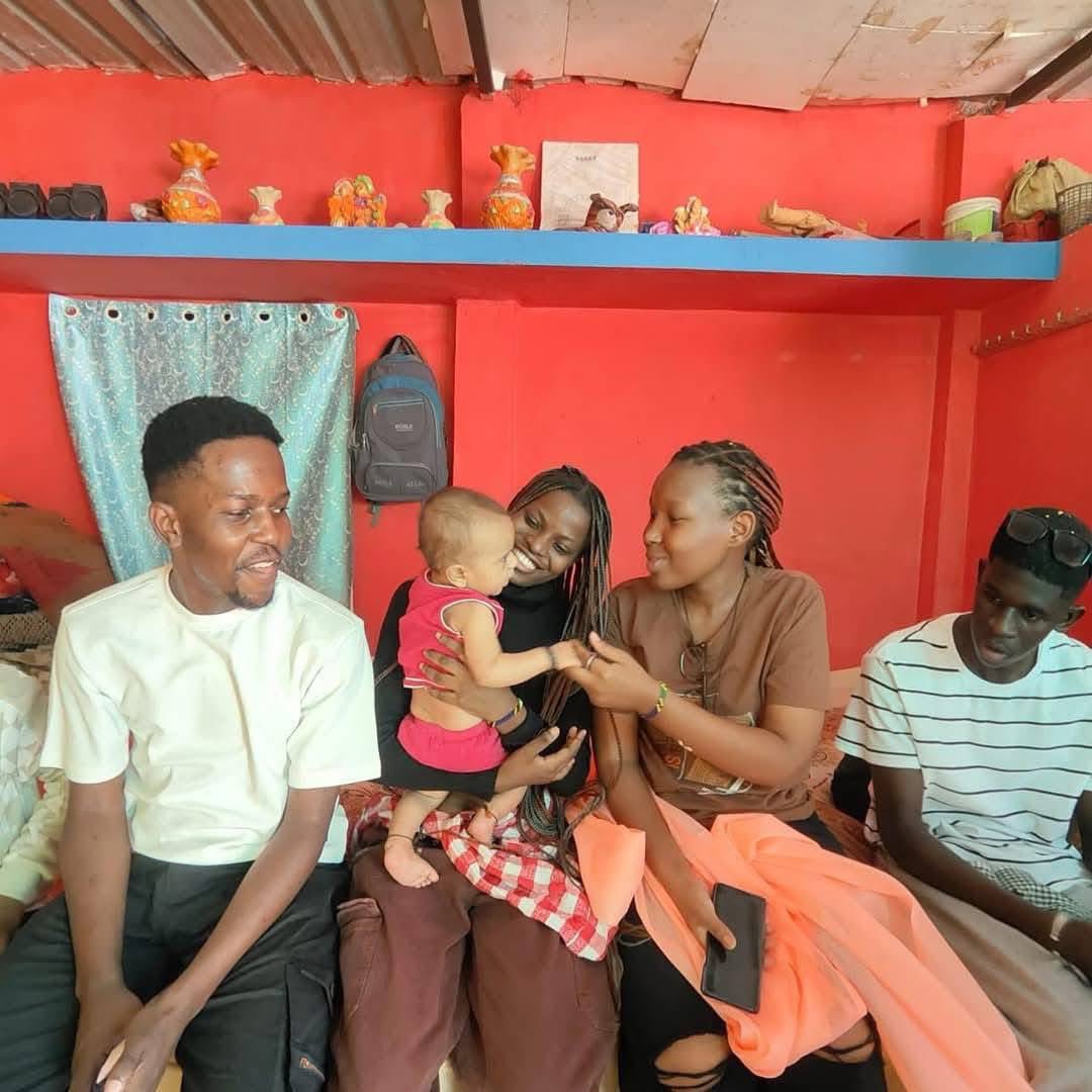 "वसुधैव कुटुम्बकम् पाठ"

भारत अनफिल्टरड: विलेज्स टू द वर्ल्ड” - WOSY भोपाल द्वारा आयोजित एक दिल को छूने वाला सांस्कृतिक आदान-प्रदान, जहां अंतरराष्ट्रीय छात्रों ने हसुआ गांव, विदिशा में ग्रामीण जीवन का अनुभव किया। 
<a href="/WOSYorg/">WOSY</a> <a href="/ABVPVoice/">ABVP</a> <a href="/ABVPMB/">ABVP Madhyabharat</a>