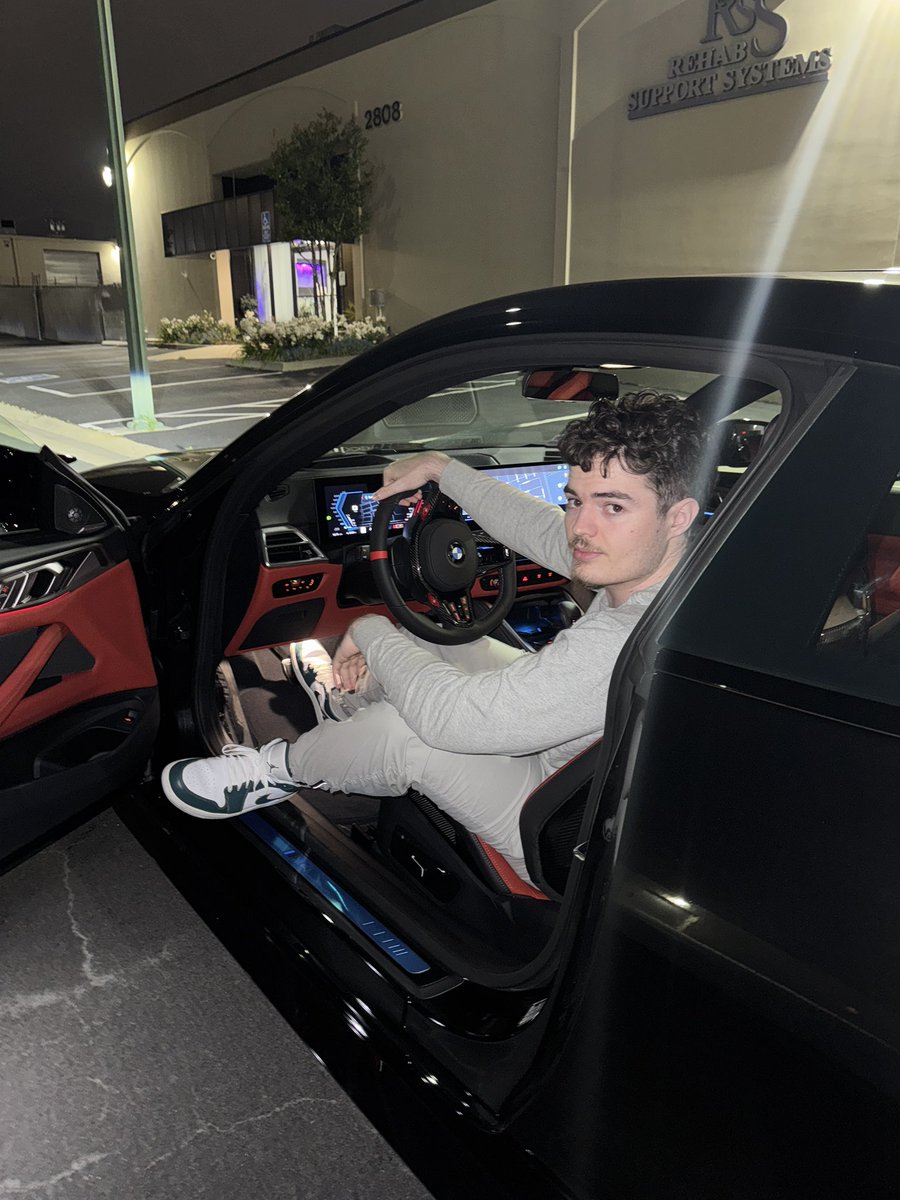 jackduval's tweet image. finally got the pumpfun mobile

2025 m4 comp ggs