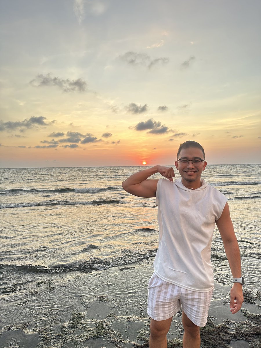 💪😂
📍San Juan Beach, La Union