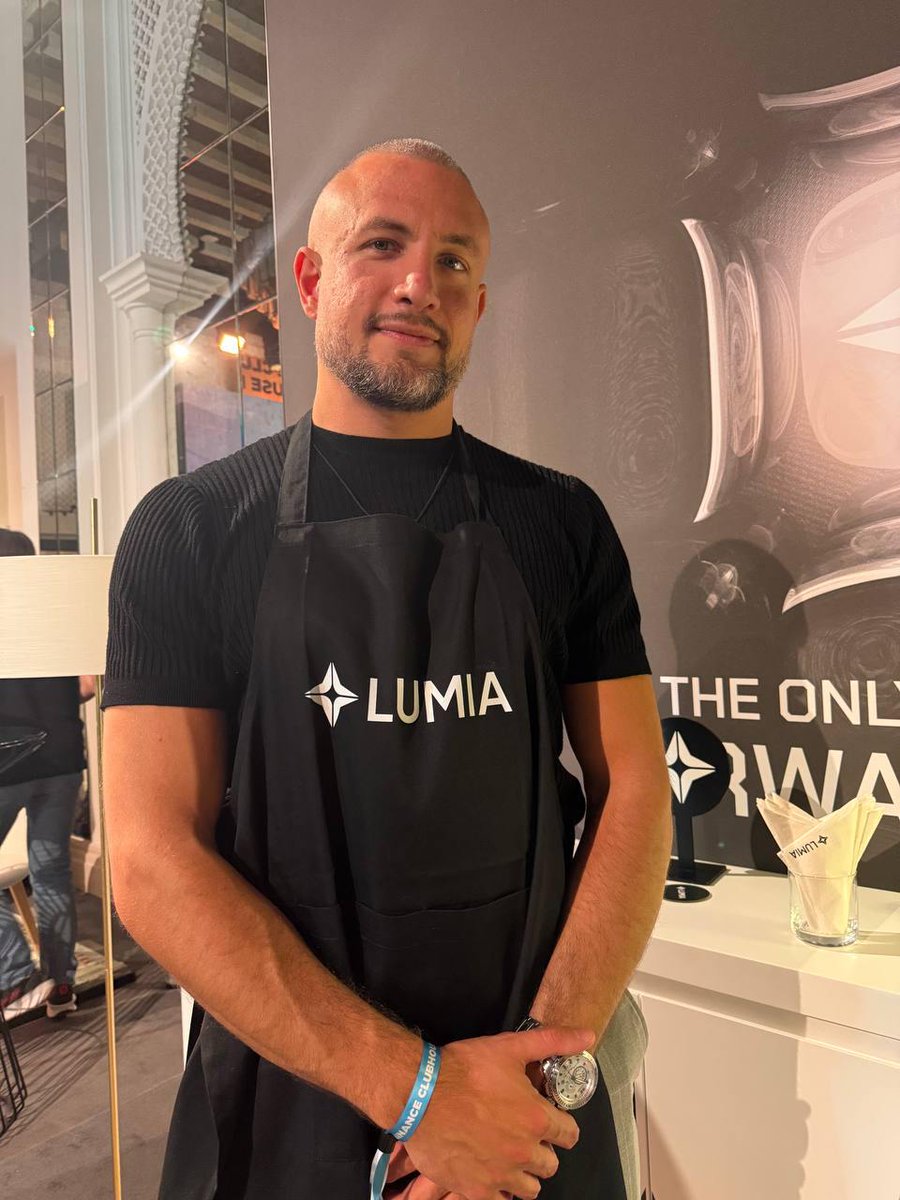 Cooking something at #BinanceClubhouse with <a href="/DnzDlklc/">Deniz</a> and <a href="/Corvo0Attano/">Diego</a> 👀