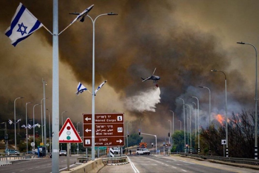 AzzamIzzulhaq's tweet photo. Potret Tel Aviv saat ini yg sedang mengalami kebakaran hebat.

QRT dengan menambahkan satu kata untuk mereka ya… https://t.co/7m1zWgi1Na