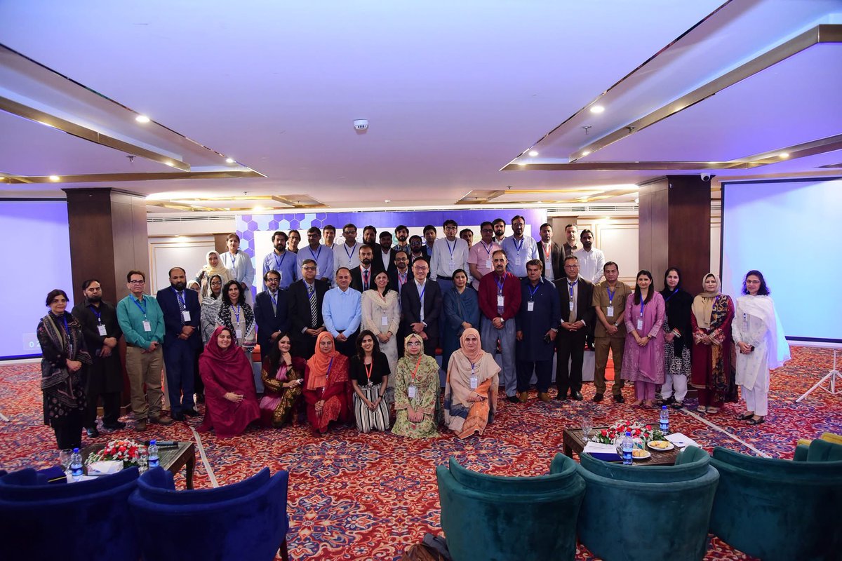 Honored to present our Karachi Enteropathogen Sewage Surveillance study (KEPS) to key government stakeholders, highlighting its role in early outbreak detection and the potential for national scale-up to strengthen public health systems.
<a href="/NIH/">NIH</a> <a href="/AKUGlobal/">Aga Khan University</a> @AsiaPGI <a href="/FarahQamar11/">Farah Qamar</a>