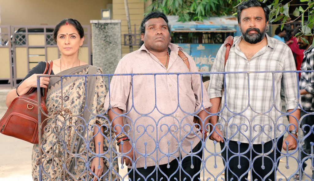CinemaWithAB's tweet photo. #TouristFamily [#ABRatings - 4/5]

- Neat 1st half followed by an Excellent 2nd half♥️
- Sasikumar, Simran, 2 Boys & every other cast were perfectly done & each of them delivered best🌟
- SeanRoldan songs & BGM were so beautiful enhancing each scene🎶
- Favourite part is the Climax of the film which was wholesome🥰
- Heartwarming moments placed throughout the film at many places🥺🫶

Overall a WORTH Watch. Experience in theatres💯