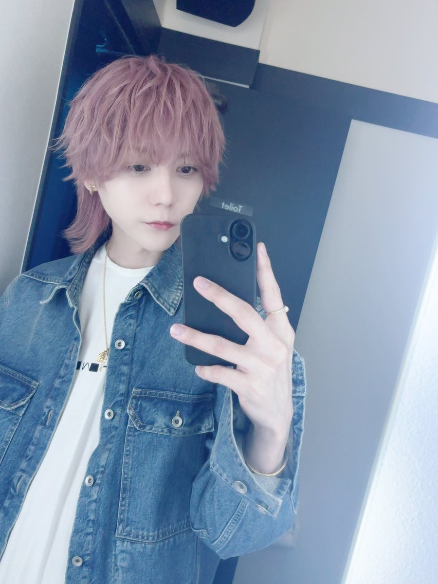 春馬 tweet media