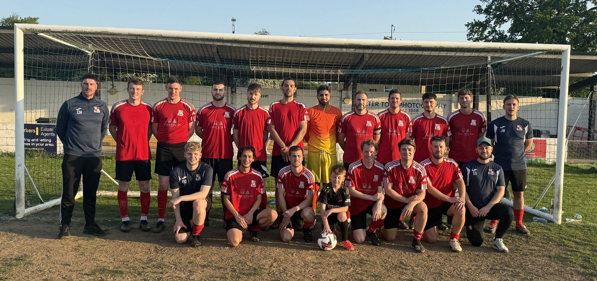 Wargrave_FC's tweet photo. 30/4/25 @ Scours Lane, Reading https://t.co/cqjMhDYAPE