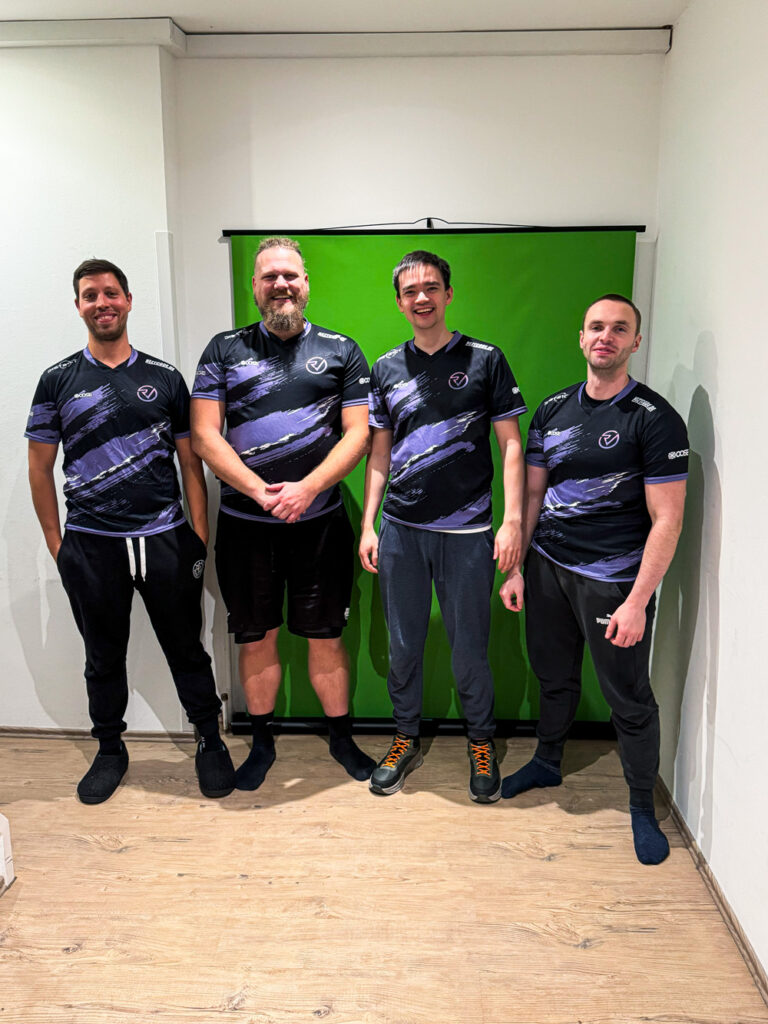Heute ist wieder Bootcamp Zeit 🥳

Unser #CSw TACTX Team ist wieder im <a href="/WOEbootcamp/">WORLD OF ESPORT</a>. Seid gespannt auf ein paar Einblicke. 👀

#4ThePlayer
