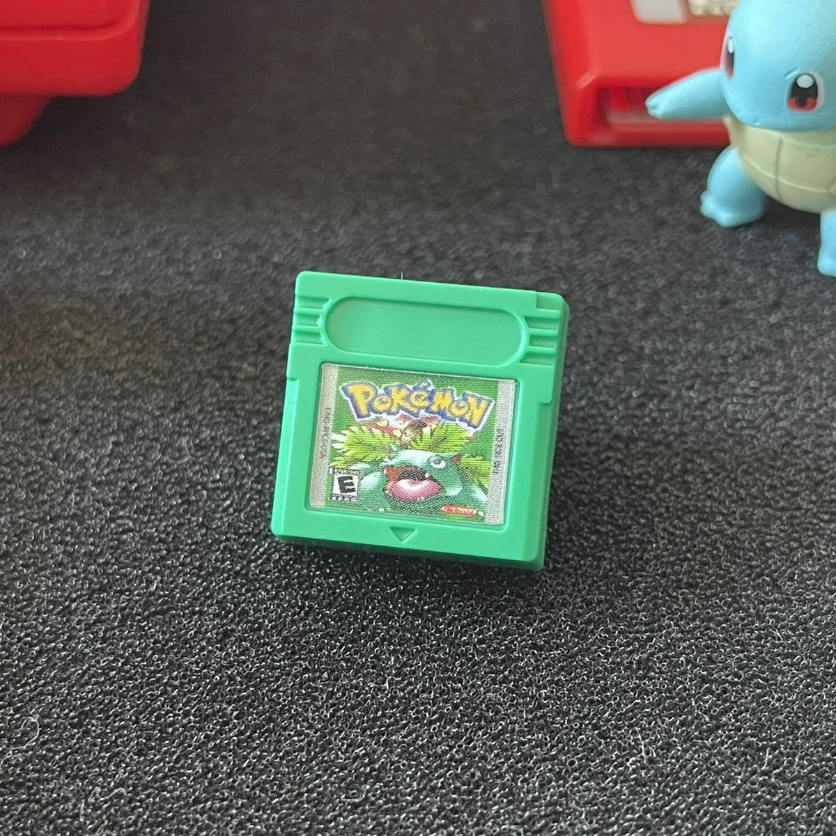 mintyvr's tweet image. 🖤 giveaway 🖤

happy may c: it's my birthday month so for funsies i'm giving away a box of eb02 + 2x gen 1 pokemon artisan keycaps 

how to enter!
• follow + repost
• tag someone 
• comment your eb02 chase card 

ends may 8th at 12pm pacific c: