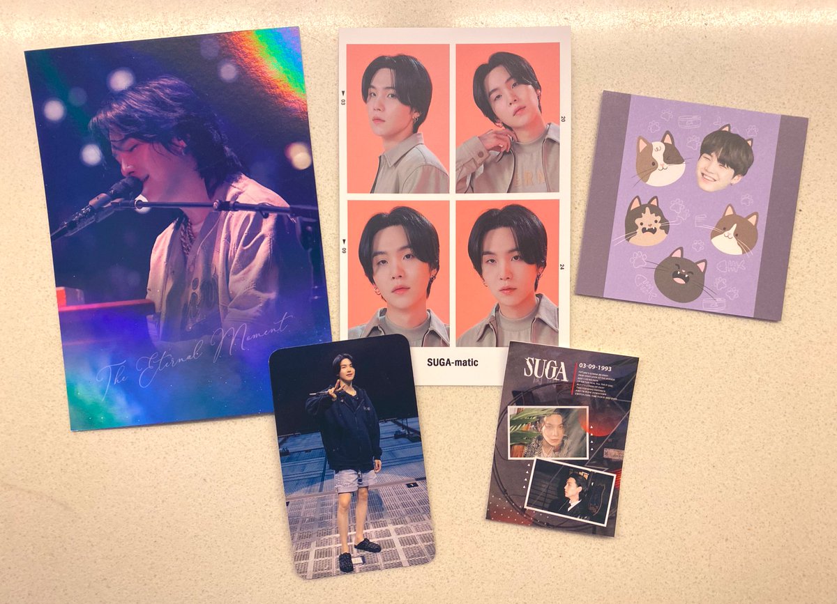 jinderalla88's tweet image. 🐱 SUGA GA🐱

My first Suga GA! One winner picked at random will get these pretty pieces collected from cafes in Korea

To enter: like &amp;amp; RT!

GA is worldwide and closes on May 3