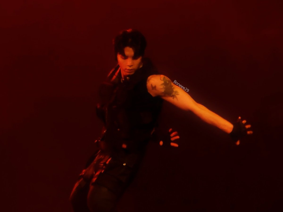 Boneee29's tweet image. 250427 

chain

#JOHNNY 
#쟈니 
#ジャニー
#THEMOMENTUM 
#NCT127 
#NCT127_NEOCITY_THE_MOMENTUM_MACAU