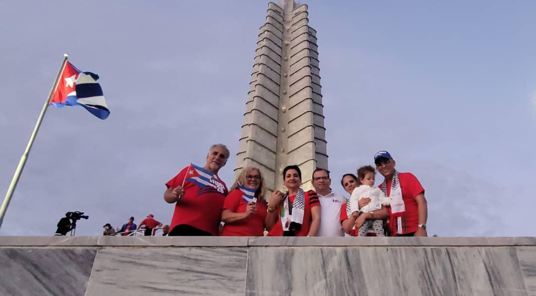 #PorCubaJuntosCreamos
En la Plaza todo listo para una jornada de celebración y compromiso. Abajo el bloqueo! Vivan los trabajadores. Viva 🇨🇺.
#ICAP65
