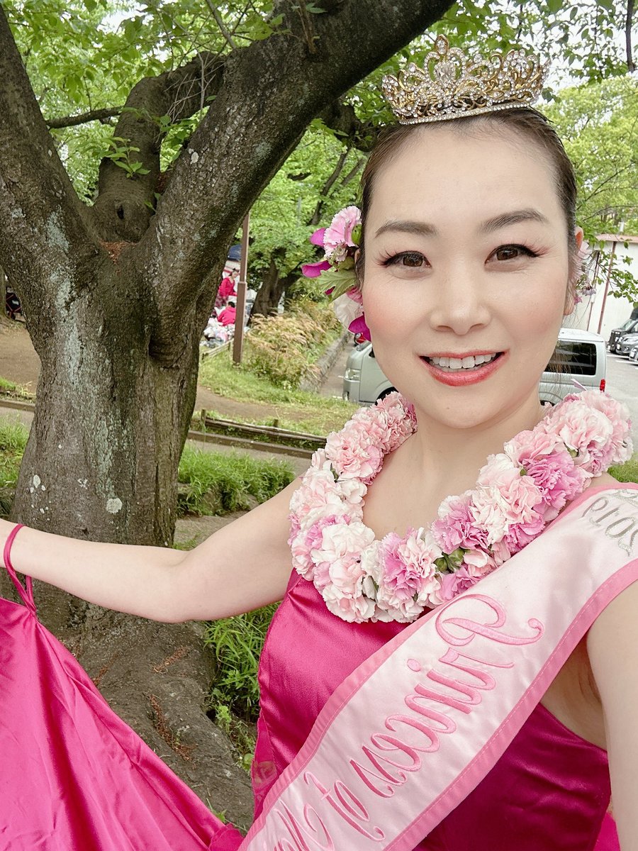 yumiko_jessie's tweet photo. May day is Lei day in Hawai'i!!!
最近ちょっと作れてないのですが、Lei making楽しいよ!!
#leimaking
#お花のレイ
#hula https://t.co/iDaMt4O3qC