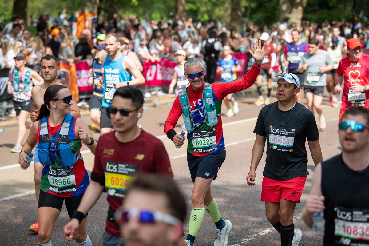 LordsTaverners's tweet photo. 🙌 Put your hands in the air if you would like to join #TeamTavs at the #LondonMarathon next year!

🔗 https://t.co/wCtEVDrd0c

📸 For more photos from the day, head to our Facebook page! https://t.co/xXPmRf6bdX