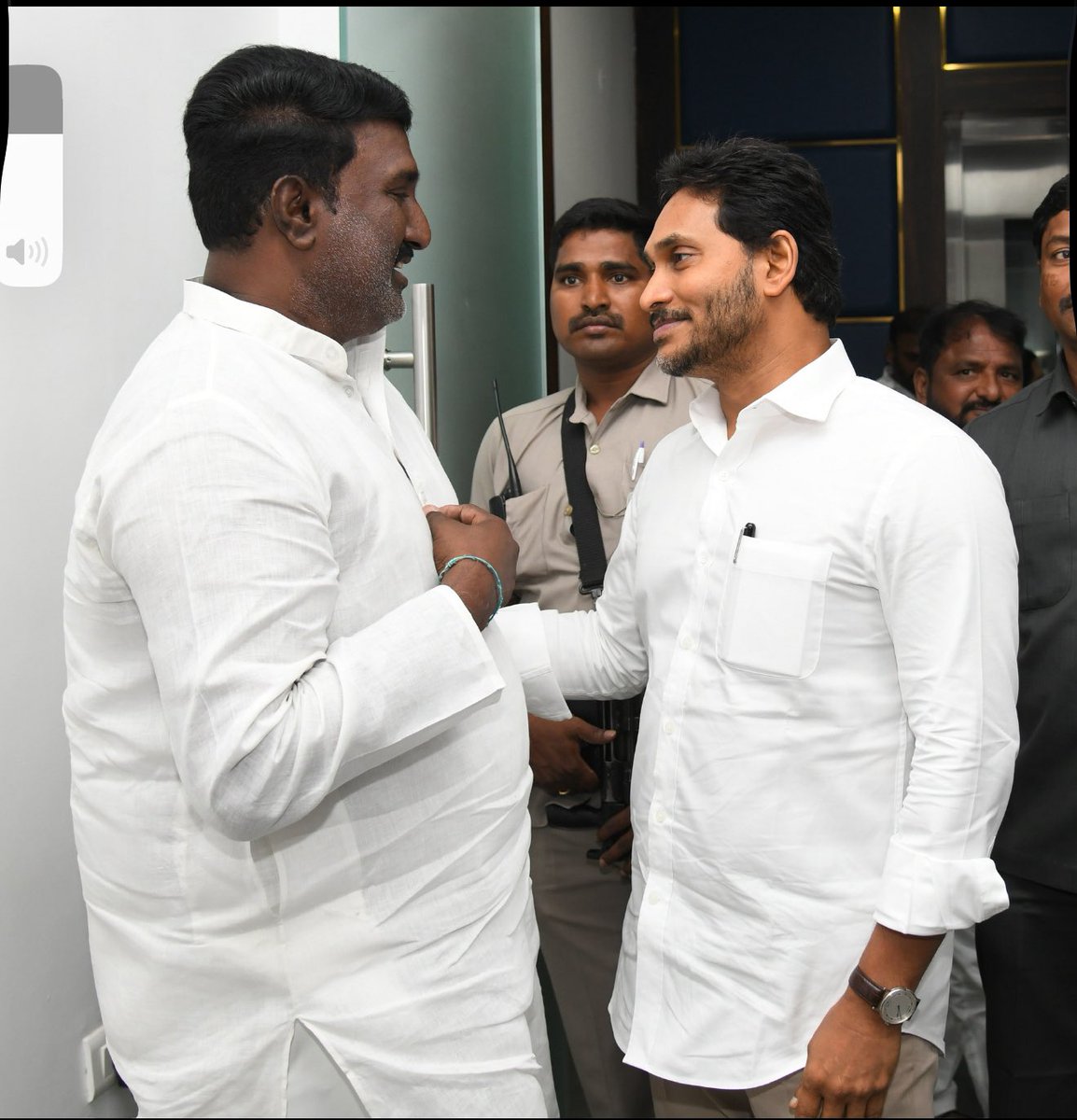 Pothina venkata mahesh (@pvmaheshbza) on Twitter photo గుంటూరు పార్లమెంట్ పరిశీలకులు గా నియమించినందుకు మాజీ ముఖ్యమంత్రివర్యులు <a href="/YSRCParty/">YSR Congress Party</a> అధ్యక్షులు శ్రీ <a href="/ysjagan/">YS Jagan Mohan Reddy</a> గారిని కలసి కృతజ్ఞతలు తెలియజేసినాను గుంటూరు పార్లమెంట్ పరిశీలకులు గా నియమించినందుకు మాజీ ముఖ్యమంత్రివర్యులు <a href="/YSRCParty/">YSR Congress Party</a> అధ్యక్షులు శ్రీ <a href="/ysjagan/">YS Jagan Mohan Reddy</a> గారిని కలసి కృతజ్ఞతలు తెలియజేసినాను