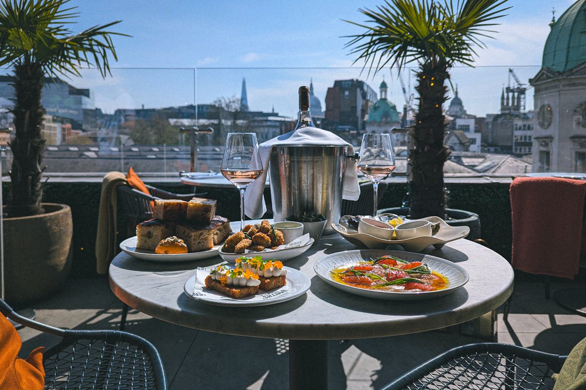 'Smiths' of Smithfield tweet media