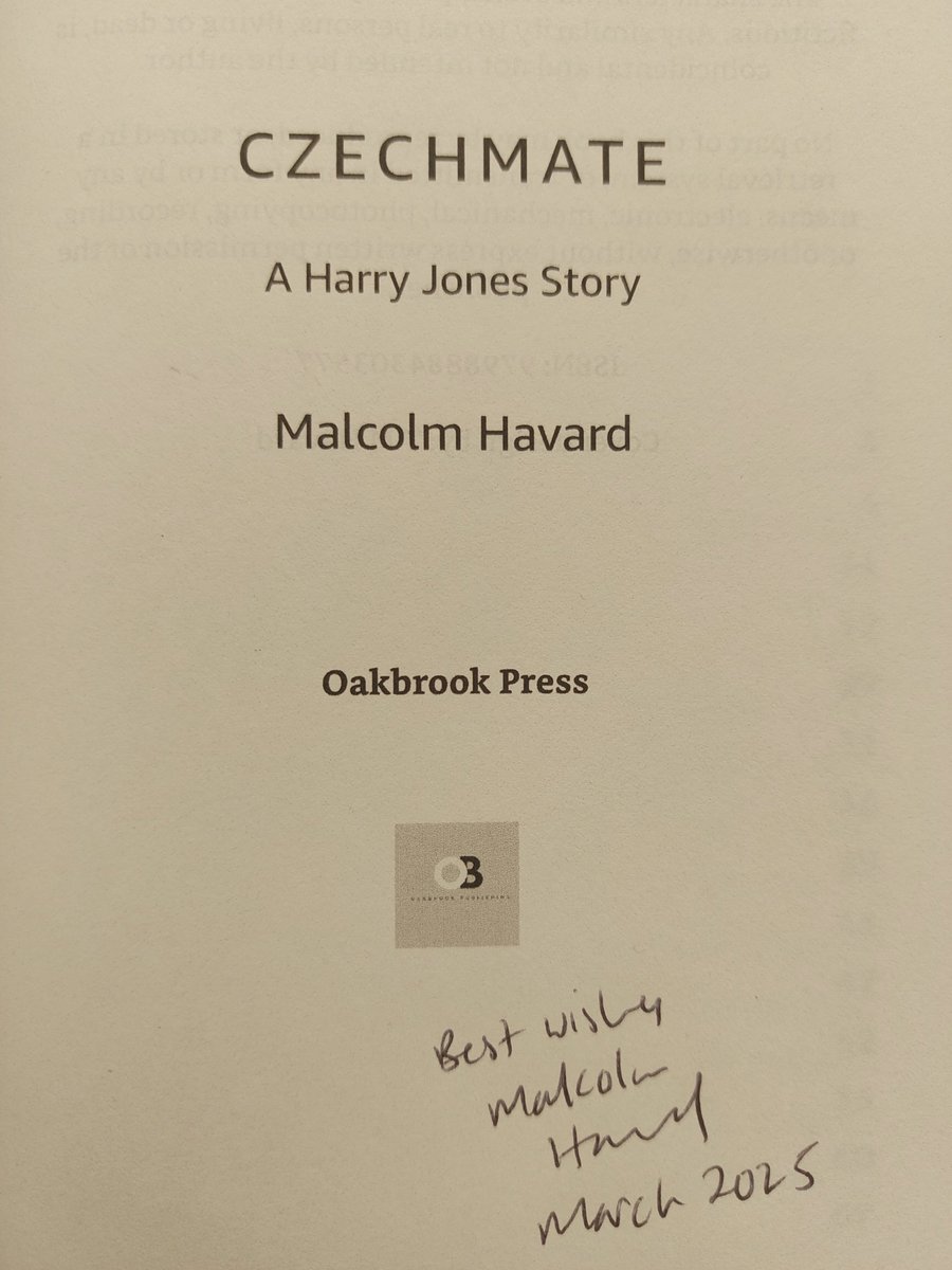 Const011's tweet image. ****Please re-post****
Good afternoon please find attached pictures of some of the signed books that we currently have for sale. I will try and post different books every day