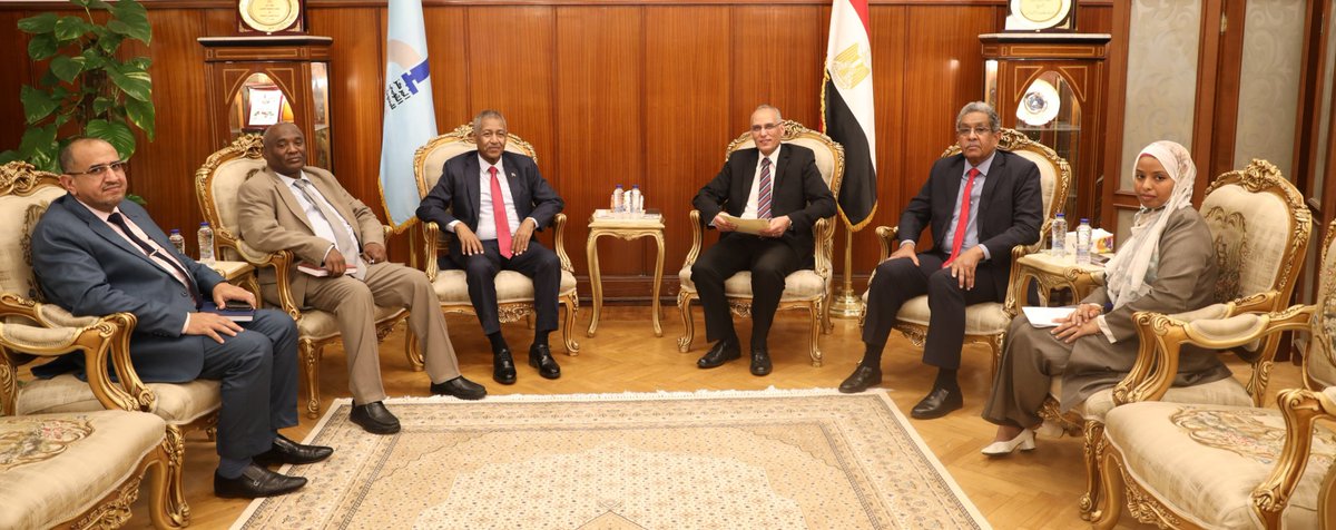 MycetomaRC's tweet image. πͺπ¬π€πΈπ© H.E. Lt. Gen. Eng. Imad Al-Din Mustafa Adawi, Sudanβs Ambassador in Cairo, and @ProfAHFahal visited Egyptβs National Research Centre. Discussions focused on πͺπ¬πΈπ© scientific cooperation in public health, food security, water & energy.
#Science #Egypt #Sudan #Research