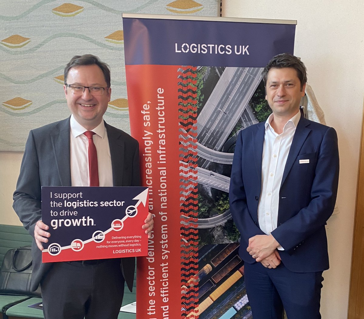 Logistics UK (@logisticsuknews) on Twitter photo Thank you to <a href="/AlexJJNorris/">Alex Norris MP</a>, Building Safety, Fire and Local Growth Minister for joining <a href="/LogisticsUKNews/">Logistics UK</a> in Parliament.
The #logistics sector:
✅ Keeps the #economy moving
✅ Can drive #decarbonisation — with a gov-backed net zero roadmap
✅ Could unlock £8bn/year in growth if Thank you to <a href="/AlexJJNorris/">Alex Norris MP</a>, Building Safety, Fire and Local Growth Minister for joining <a href="/LogisticsUKNews/">Logistics UK</a> in Parliament.
The #logistics sector:
✅ Keeps the #economy moving
✅ Can drive #decarbonisation — with a gov-backed net zero roadmap
✅ Could unlock £8bn/year in growth if