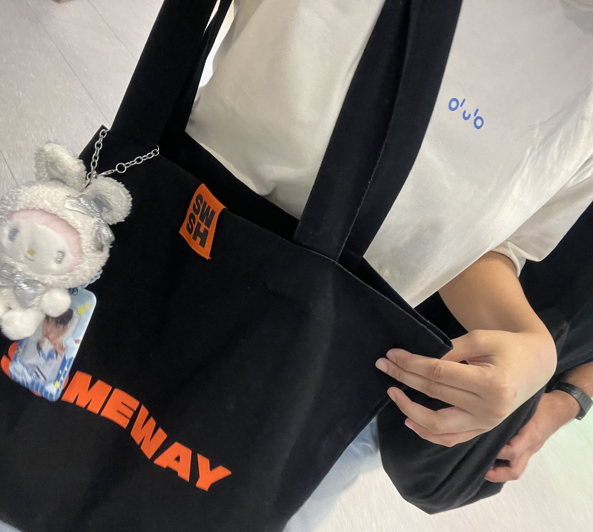 NNiiDDaa98's tweet photo. คนเมนเยอะ 55
เสื้อเฮียวอร์ #olulo #oluloobjects
กระเป๋าสกาย #SomewaySomehow #SWSH https://t.co/yxhNOsVkYx