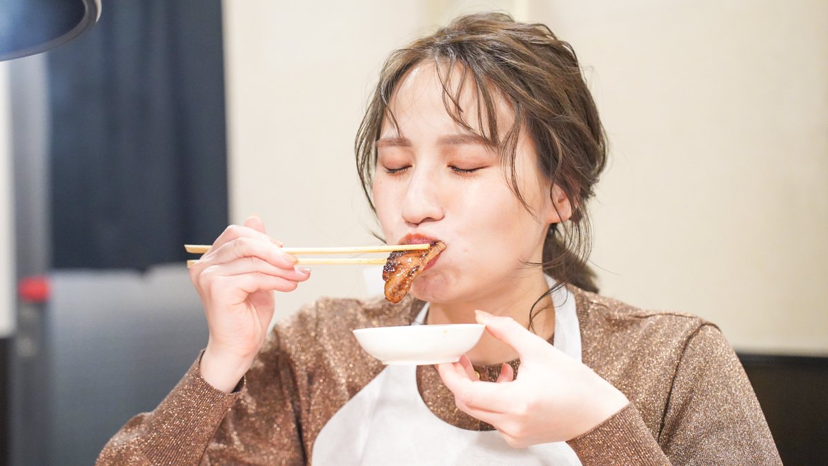 HTB_ichimoni's tweet image. きょうもイチモニ！をご覧いただきありがとうございます！特集は「福永アナ サツコレに挑戦！」でした。本番までストイックな生活をしていた福永さんはその後、このように焼肉を食べたんだとか…みなさんはこんな時、何を食べますか？#福永裕梨 #サツコレ #yuri