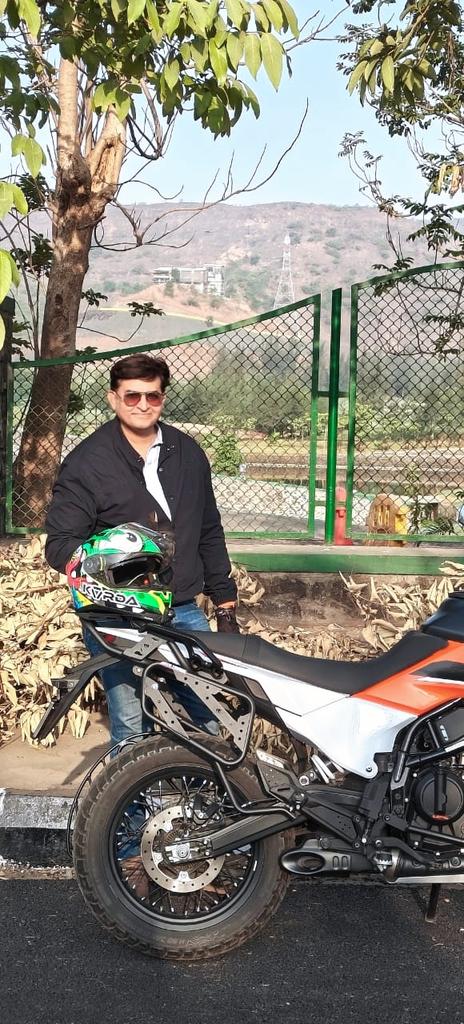 Culturekurry's tweet photo. Labor Day ride ✌ #ktm #ktmadventure #bikelife #Travel https://t.co/mDmoNLjB2w