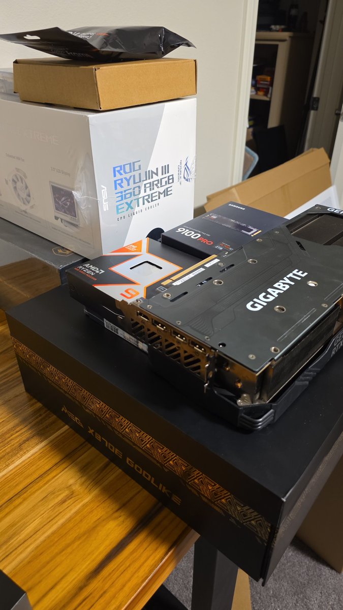 dannyboyo1996's tweet photo. @NickEh30 So we just building identical PCs? https://t.co/wtWqupHUfX