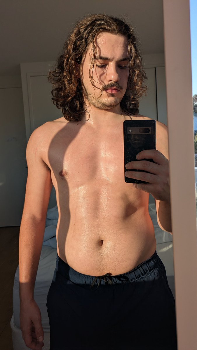 zeccxy tweet media