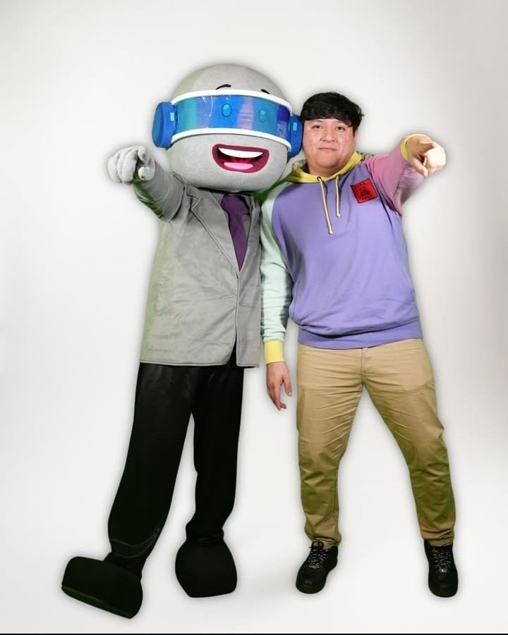 💜: Empezó el mes con M de...