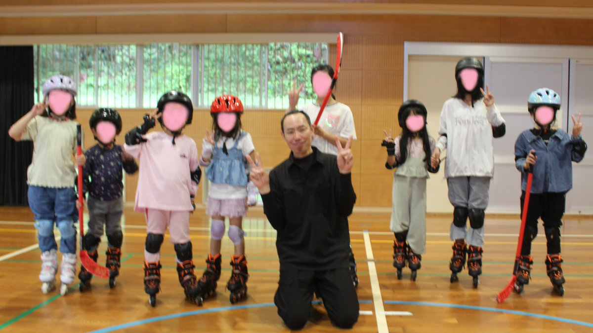 KagoshimaSkates's tweet photo. 5月の 旧田代小学校のイベントです。
①5/17㈯　体育館無料開放
14時～16時
②5/18㈰　インラインスケート教室＆交流会
12時～15時
場所　旧田代小学校体育館
〒897-0202 · 鹿児島県南九州市川辺町清水7181
初めてされる方、また練習したい方は是非遊びに来て下さい。
参加費は無料ですが貸靴等有償 https://t.co/sn7wiAPwjK
