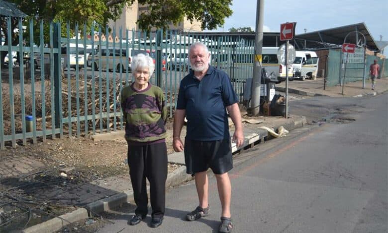 Rodent infestation causes a stir in Edenvale

The Voortrekker Avenue resident said the rodents only became a problem after the taxi rank was established.

citizen.co.za/bedfordview-ed…